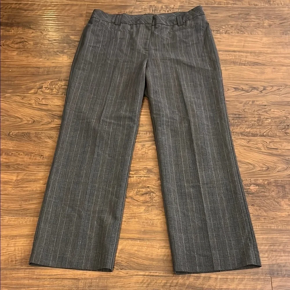 Women’s Roz & Ali Chic Gray Pinstripe Trousers, Sz. 14